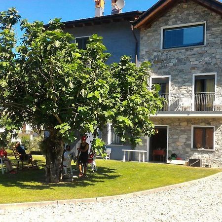 Casa Vacanze Zia Vivina B N Sorico Exteriér fotografie