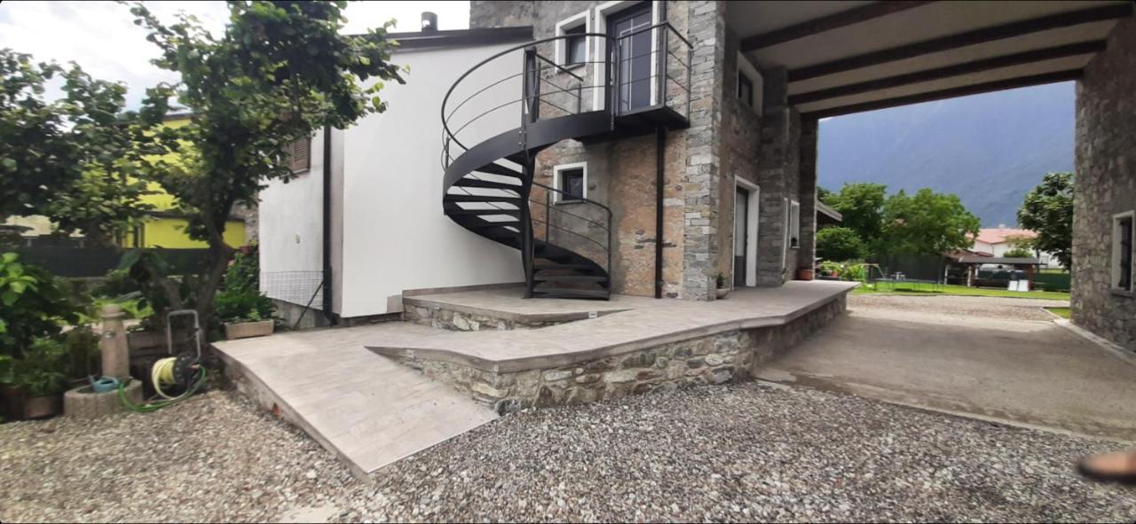 Casa Vacanze Zia Vivina B N Sorico Exteriér fotografie
