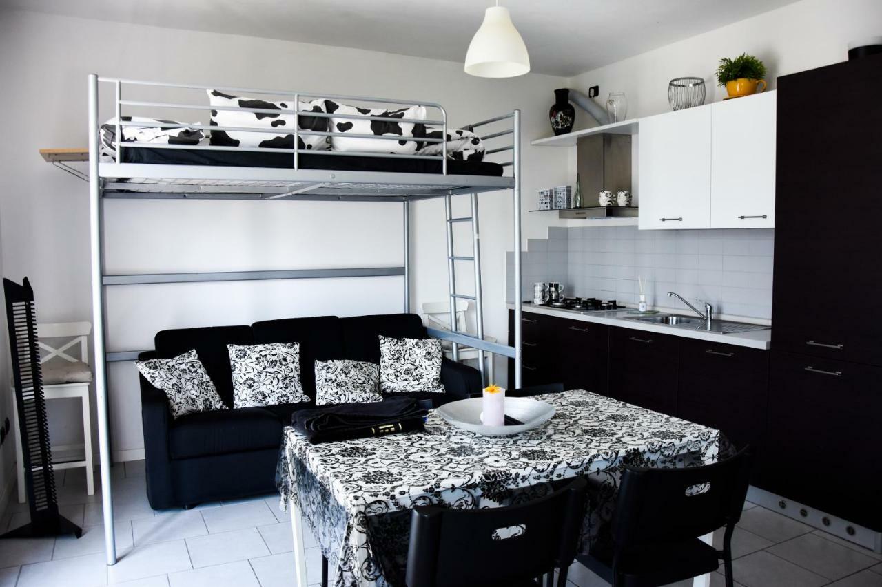 Casa Vacanze Zia Vivina B N Sorico Exteriér fotografie